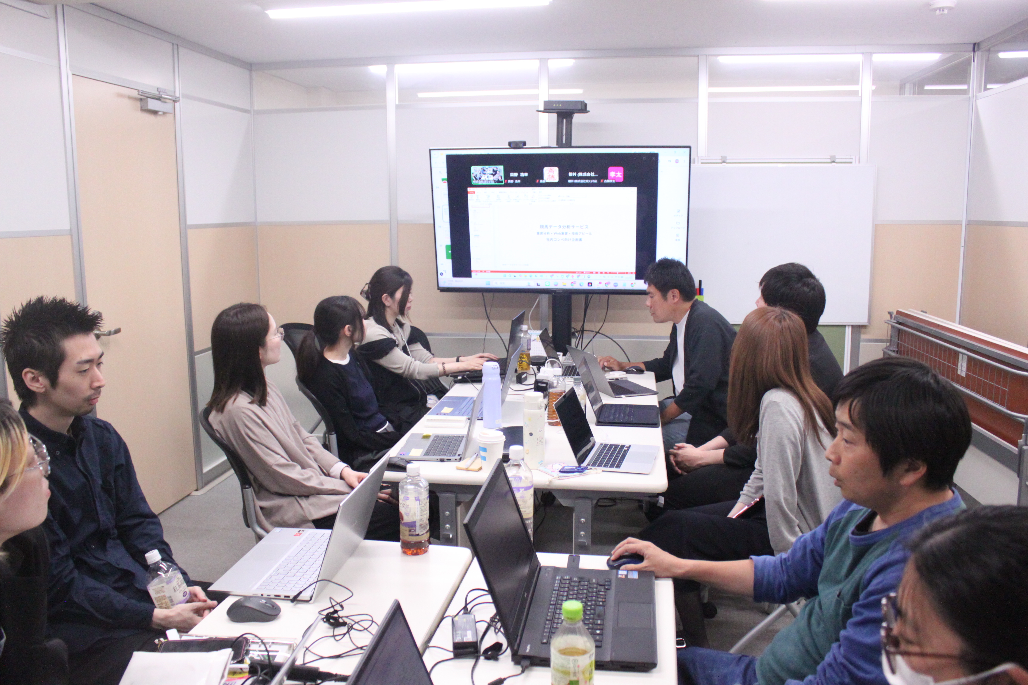 6月社員全体定例会議（オンライン併用）を行いました